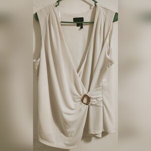 Donna Karan White Sleeveless Top ft V-neck, Front Twist Detail, Gold O-ring. XL!
